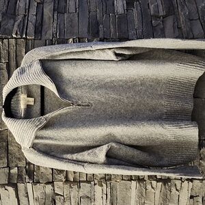 Jessica simpson soft sweater